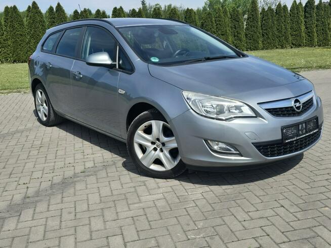 Opel Astra Sports Tourer 1,4 Benz. Serwis.Klimatyzacja.El.szyby.Centralka.kredyt.OKAZJA
