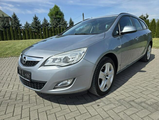 Opel Astra Sports Tourer 1,4 Benz. Serwis.Klimatyzacja.El.szyby.Centralka.kredyt.OKAZJA