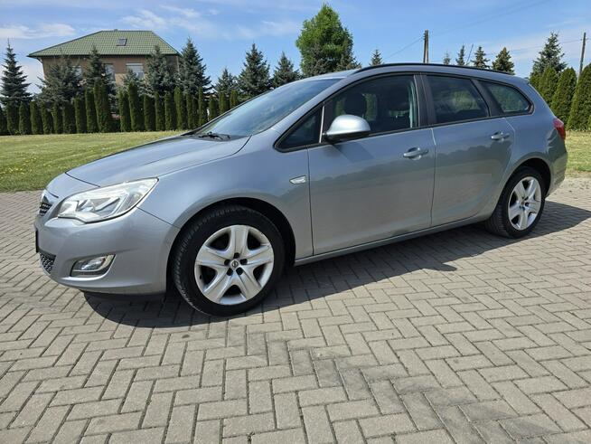 Opel Astra Sports Tourer 1,4 Benz. Serwis.Klimatyzacja.El.szyby.Centralka.kredyt.OKAZJA