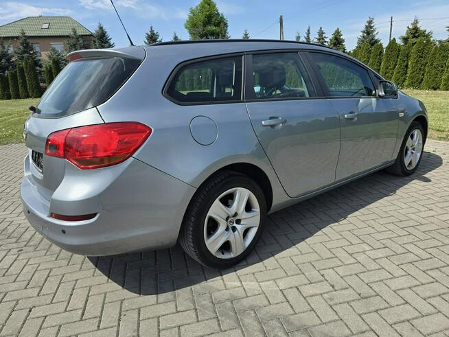 Opel Astra Sports Tourer 1,4 Benz. Serwis.Klimatyzacja.El.szyby.Centralka.kredyt.OKAZJA
