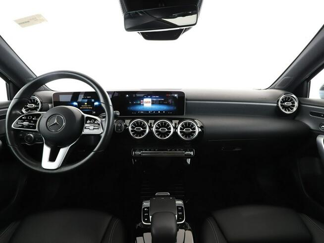 Mercedes A 200 Automat Półskóra navi Kamera cofania Klimatyzacja Podgrzewane fotele