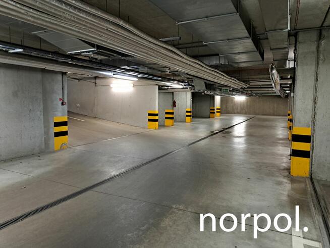 Lokal usługowo-handlowo-biurowy w reprezentacyjnym apartamentowcu, os. Ruczaj