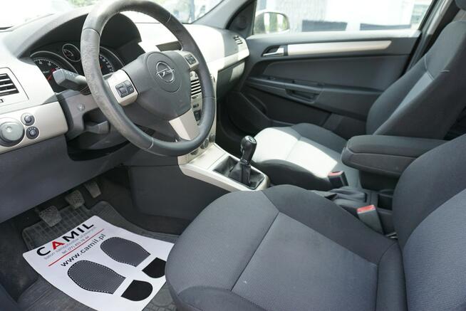 Opel Astra polski salon