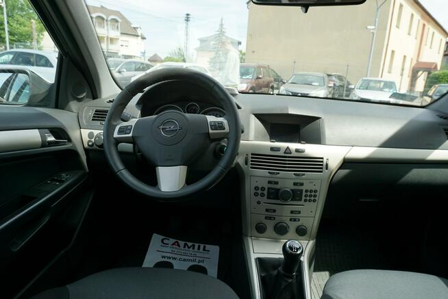 Opel Astra polski salon
