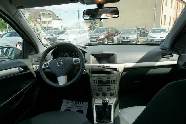 Opel Astra polski salon