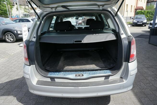 Opel Astra polski salon