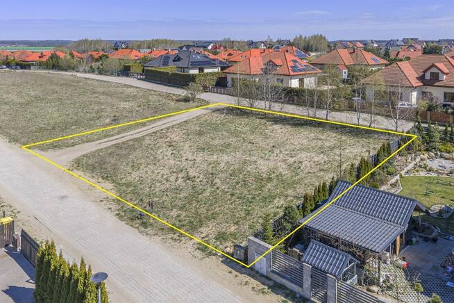 Działka 1000 m2 na osiedlu domów jednorodzinnych