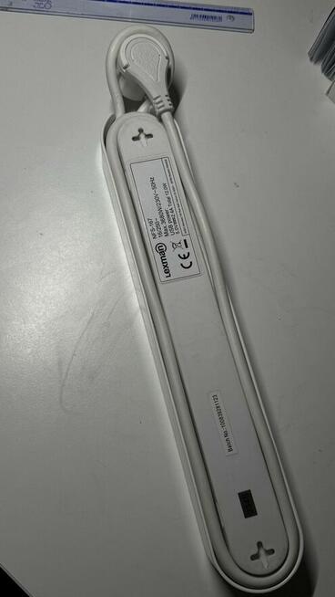 Przedłużacz / Listwa zasilająca Lexman – 5 gniazd + 2x USB