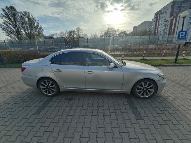 Syndyk sprzeda - BMW 528i, 2009 r.