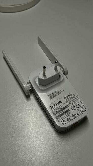 Wzmacniacz sygnału Wi-Fi D-Link DAP-1610 (AC1200)