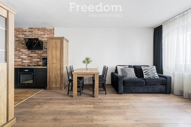 Jasne 2 pokoje (39,5 m²) z dużym balkonem