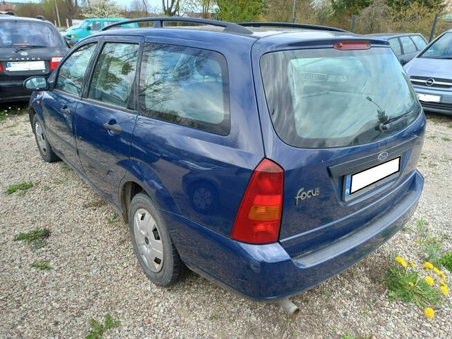 Ford Focus 1.6 benzyna kombi hak TANIO
