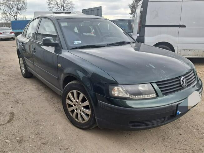 Volkswagen Passat 1.8 turbo sedan niedrogo