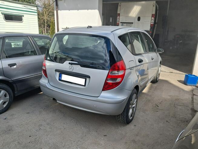 Mercedes A 160 Po kolizji W169 benzyna pali porusza się