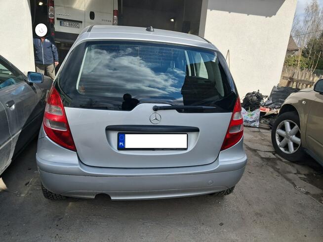 Mercedes A 160 Po kolizji W169 benzyna pali porusza się
