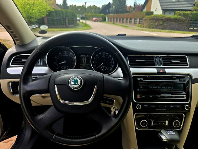 Škoda Superb Kombi 3.6 VR6 FSI 4x4 260KM 2012r Skóry, Xenon, Grzane Fotele