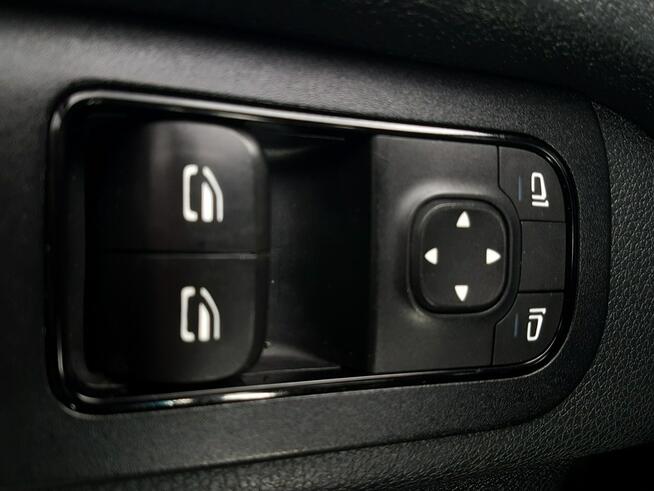 Mercedes Sprinter 8EP KONTENER 4,11x2,15x2,30 KLIMA 314CDI MANUAL 6-BIEGÓW KRAJOWY
