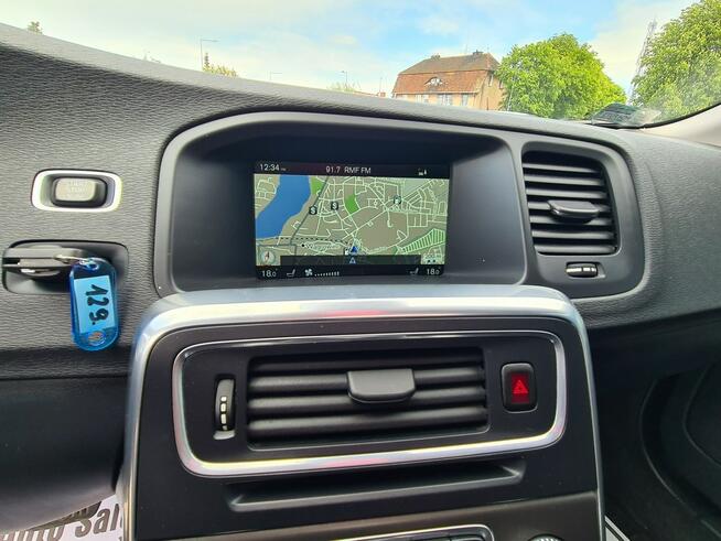 Volvo V60 Szyberdach Navi 2xPDC Kamera Skóra+El+Pamięć+Grzane Fotele Wolne Ręce