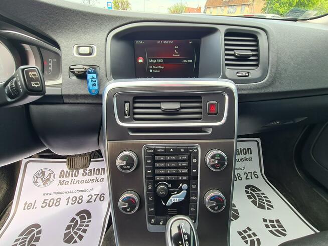 Volvo V60 Szyberdach Navi 2xPDC Kamera Skóra+El+Pamięć+Grzane Fotele Wolne Ręce