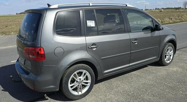 Volkswagen Touran 2.0 Tdi Full 7 osob