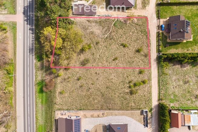 Atrakcyjna działka budowlana 1599 m² z usługami