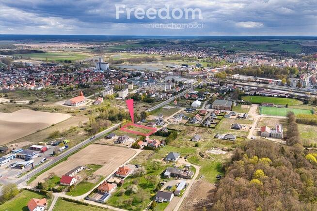Atrakcyjna działka budowlana 1599 m² z usługami