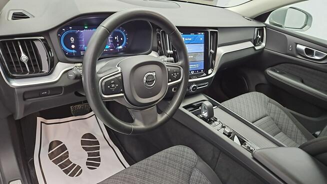 Volvo V60 B3 B Core aut ! Z Polskiego Salonu ! Faktura Vat !
