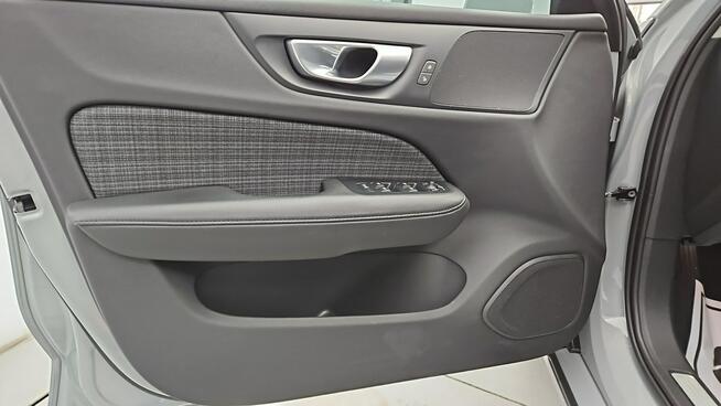 Volvo V60 B3 B Core aut ! Z Polskiego Salonu ! Faktura Vat !