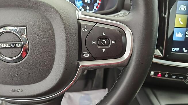 Volvo V60 B3 B Momentum Pro aut ! Z Polskiego Salonu ! Faktura Vat !