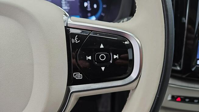 Volvo XC 60 B4 D Plus Bright ! Z Polskiego Salonu ! Faktura Vat !