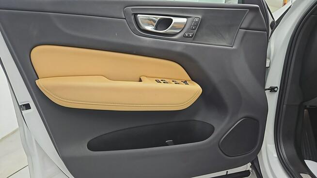 Volvo XC 60 B4 B Plus Bright aut ! Z Polskiego Salonu ! Faktura Vat !