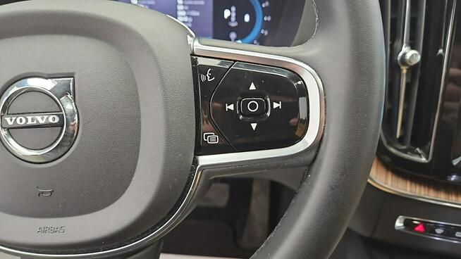Volvo XC 60 B4 B Plus Bright aut ! Z Polskiego Salonu ! Faktura Vat !