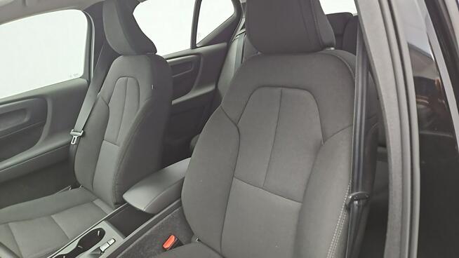 Volvo XC 40 T2 Essential aut ! Z Polskiego Salonu ! Faktura Vat !