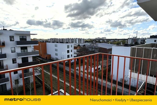 2 pokoje, podwójne miejsce postojowe i balkon