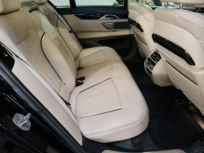 4395cm3 * 450KM * BMW 750i xDrive
