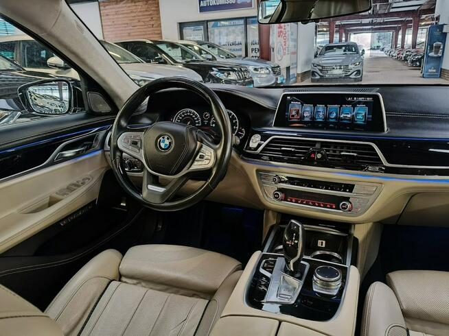 4395cm3 * 450KM * BMW 750i xDrive