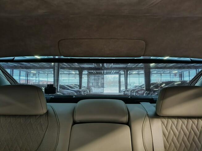 4395cm3 * 450KM * BMW 750i xDrive