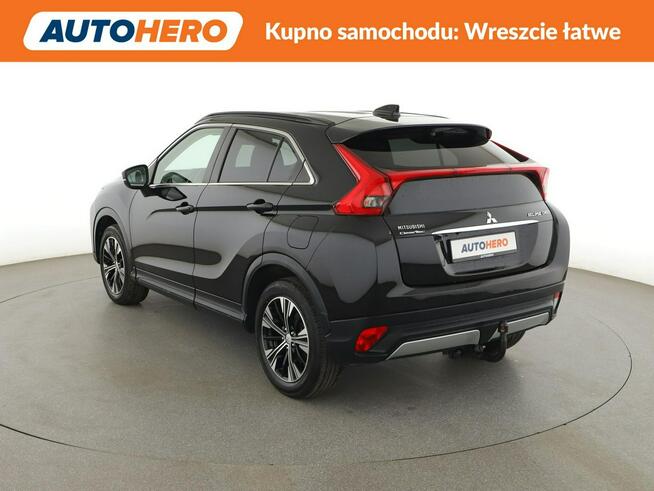 Mitsubishi Eclipse Cross kamera grzane fotele hak tempomat