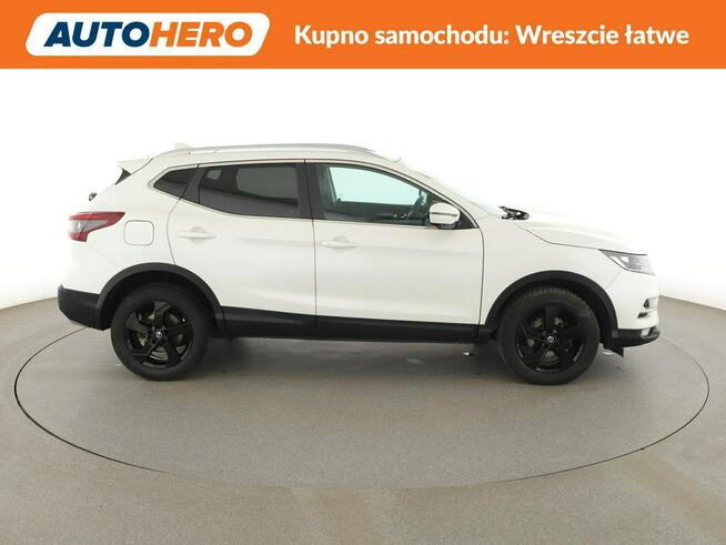 Nissan Qashqai NConnecta 159KM automat panorama navi kamera360 grzane fotele tempomat