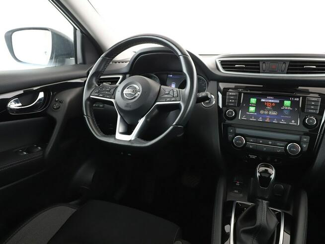 Nissan Qashqai NConnecta 159KM automat panorama navi kamera360 grzane fotele tempomat