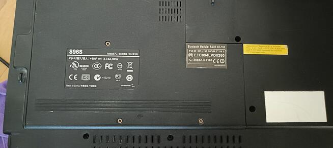 3 laptopy – HP 635, Fujitsu Siemens, ASUS S96S