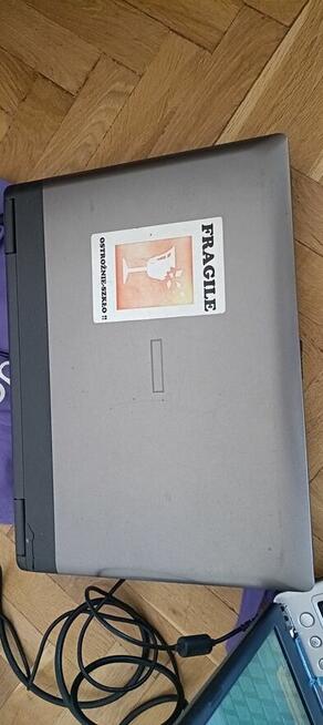 3 laptopy – HP 635, Fujitsu Siemens, ASUS S96S