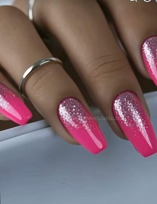 Manicure, pedicure hybrydowy
