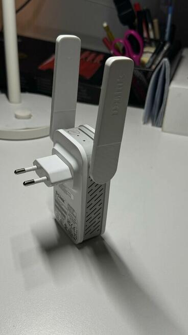 Wzmacniacz sygnału Wi-Fi D-Link DAP-1610 (AC1200)