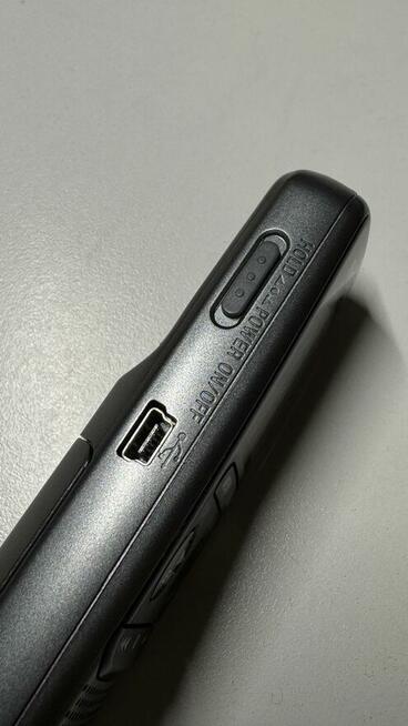Dyktafon cyfrowy Sony ICD-PX240 – 4GB, MP3 + Akumulatorki
