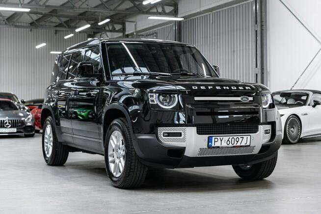 Land Rover Defender 3.0D 250KM. Gwarancja 06.2030. Pneumatyka. Katalogowo 457 tys. zł.