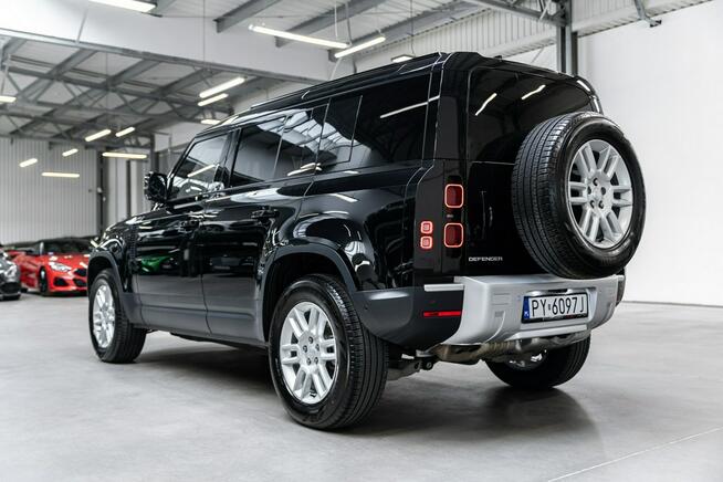 Land Rover Defender 3.0D 250KM. Gwarancja 06.2030. Pneumatyka. Katalogowo 457 tys. zł.