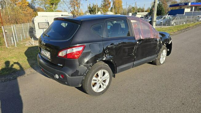 Nissan Qashqai Uszkodzony Bok Jeżdżący