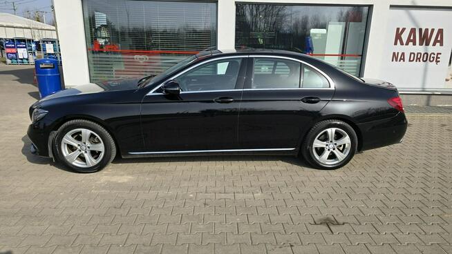 Mercedes E 220