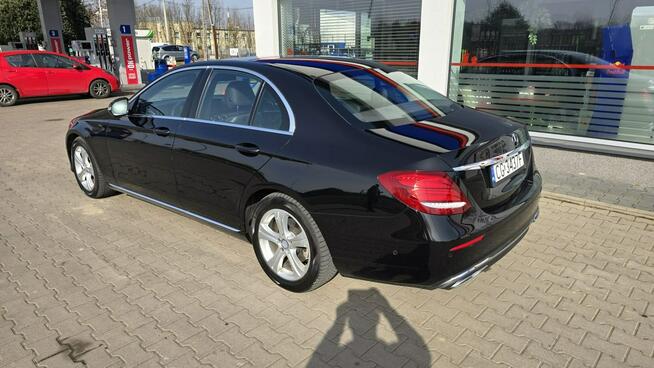 Mercedes E 220